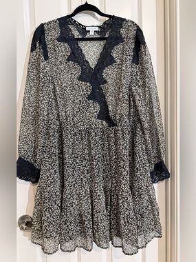 Topshop Black Floral Lace-Trim Long Sleeve Midi Dress
